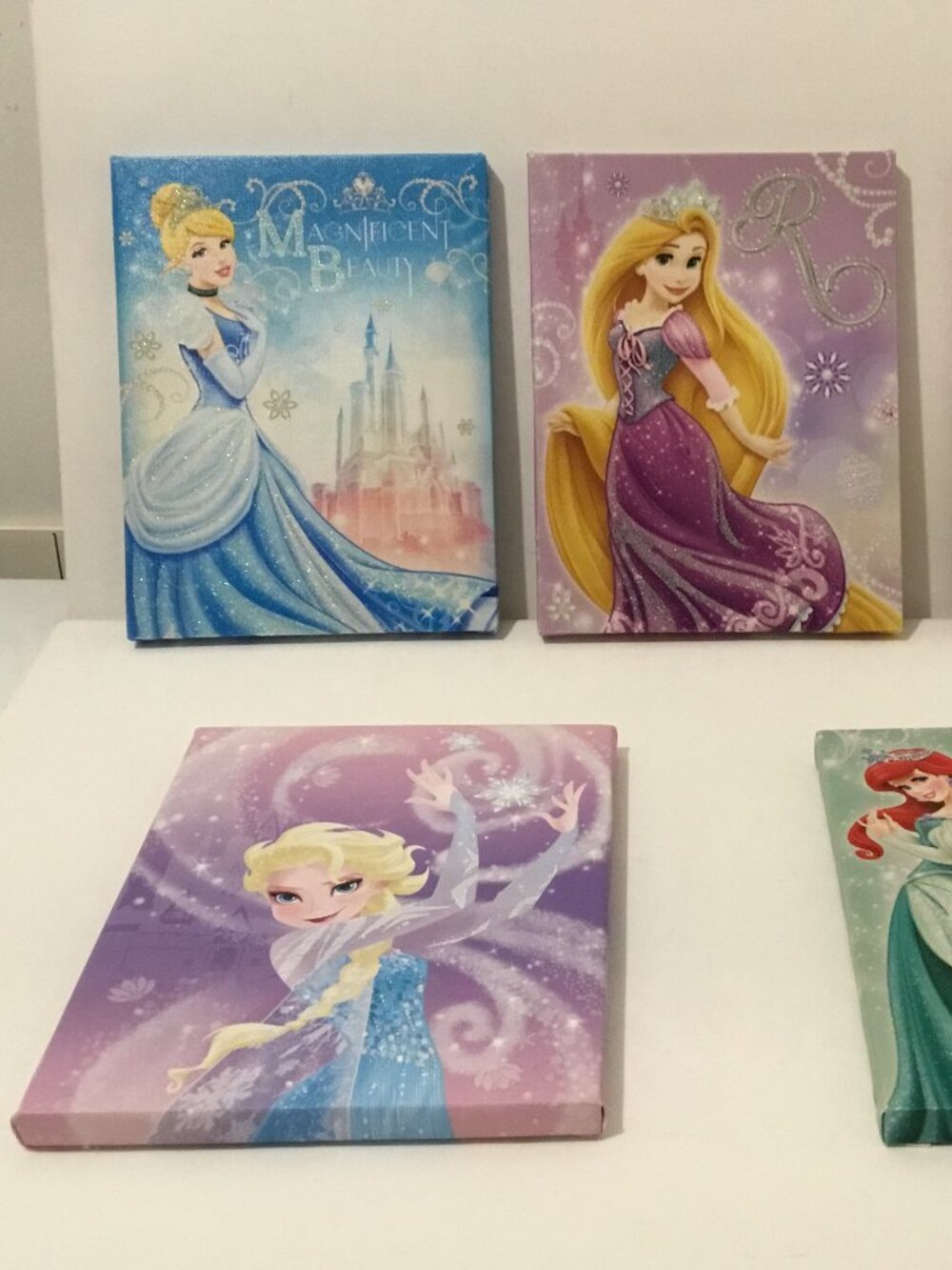 Disney 5 Princess canvas wall art  : Rapunzel, Elsa, Cinderella, Belle & Ariel - Picture 3 of 5